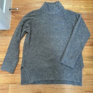 Abercrombie turtleneck sweater brown size S